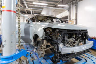 Кузовной ремонт с восстановлением геометрии и лакокрасочного покрытия